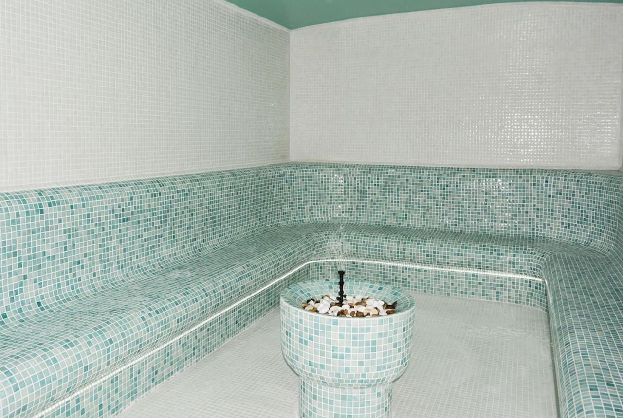 היסריה Augusta Spa Hotel מראה חיצוני תמונה