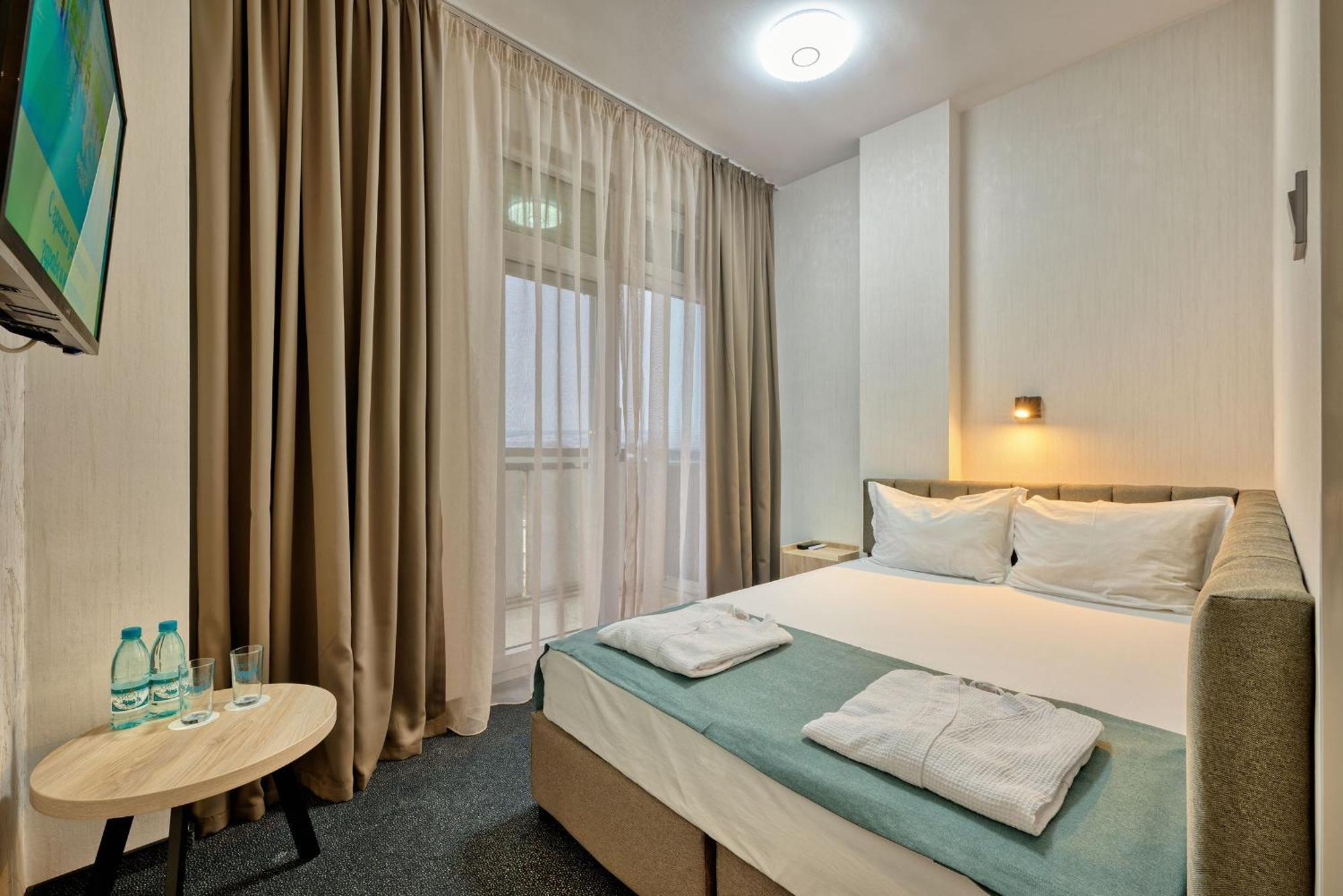 היסריה Augusta Spa Hotel מראה חיצוני תמונה