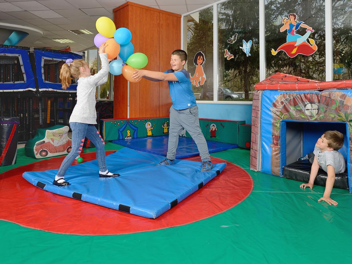 היסריה Augusta Spa Hotel מראה חיצוני תמונה