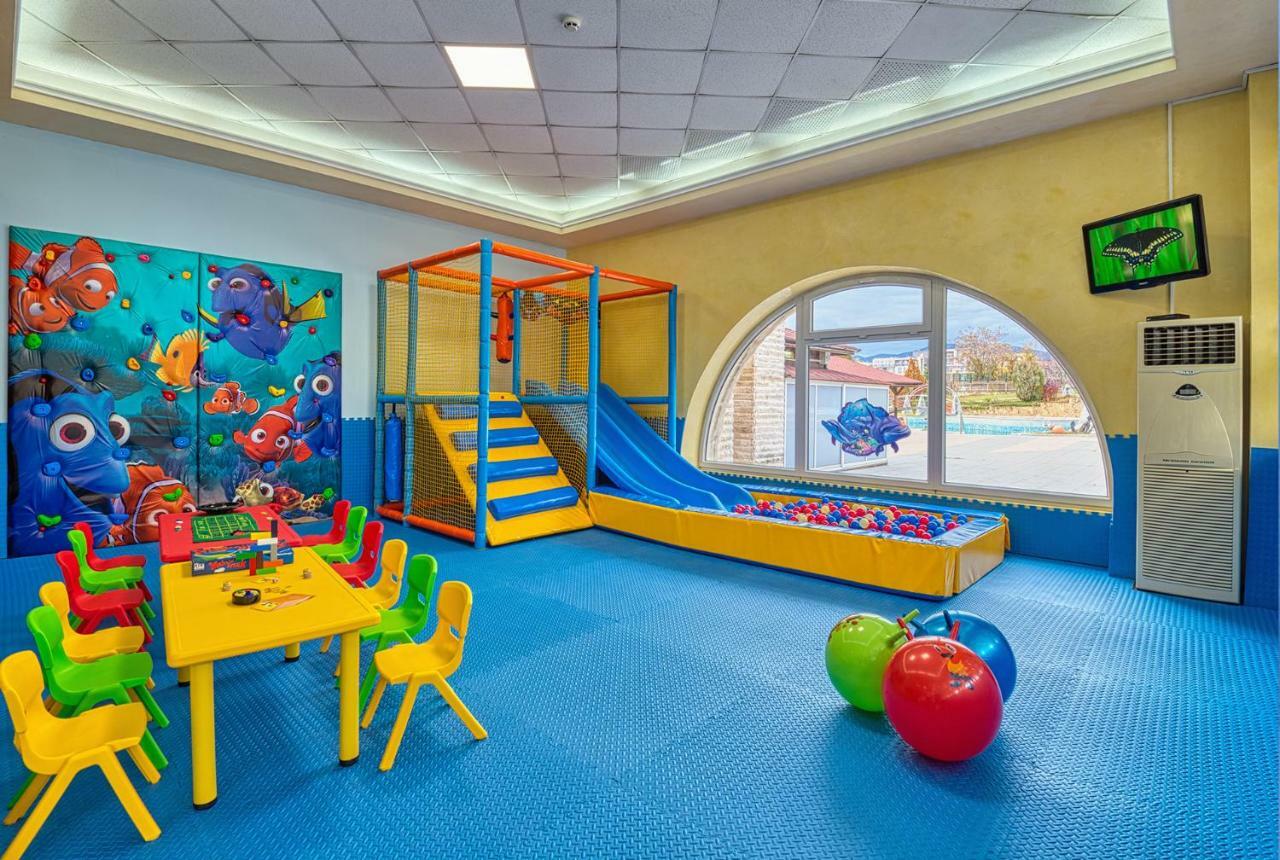 היסריה Augusta Spa Hotel מראה חיצוני תמונה